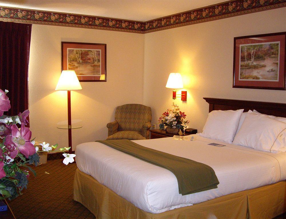 Country Inn & Suites By Radisson, Dunn, Nc Camera foto